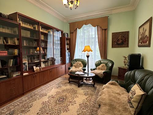 квартира по адресу Митрополита Андрея ул., 4
