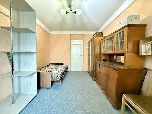 квартира за адресою Олександра Довженка вул., 8