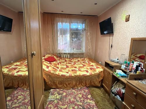 квартира за адресою Перемоги вул., 49