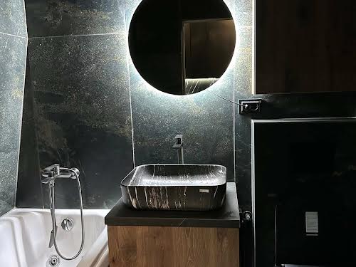 квартира за адресою Шота Руставелі вул., 8а
