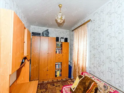 будинок за адресою Центральна, 1