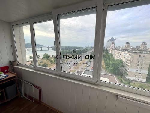 квартира за адресою Дніпровська набережна вул., 13