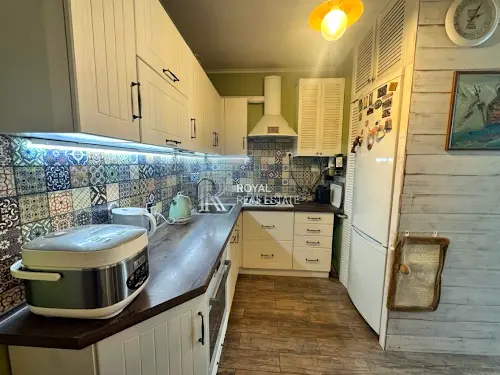 квартира за адресою Радистів вул., 34б