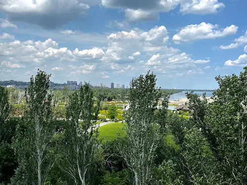 квартира за адресою Набережна Перемоги вул., 134