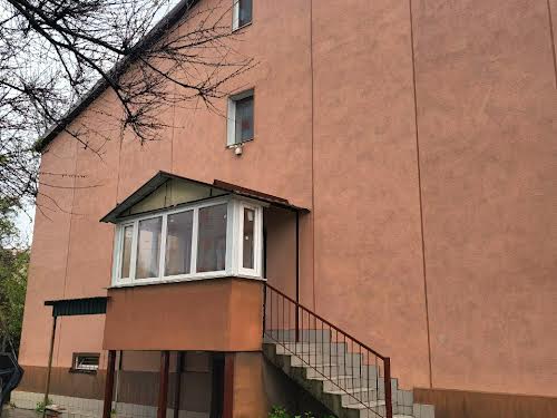комерційна за адресою Наумова, 44