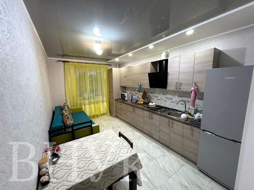 квартира за адресою Заболотного, 30
