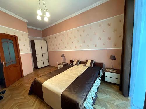 квартира за адресою Гетьмана Петра Дорошенка вул. (), 71