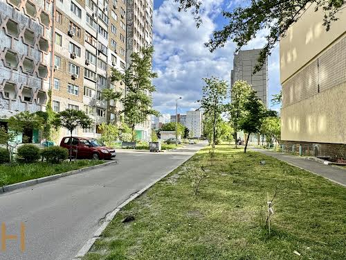 квартира за адресою Озерна вул., 6