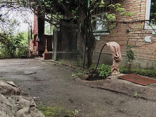 дом по адресу Строителей ул., 15