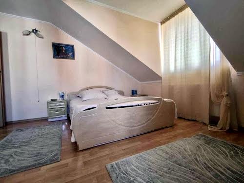 квартира за адресою Коновальця вул., 3