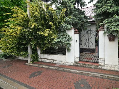будинок за адресою Рівне, Давіна, 7