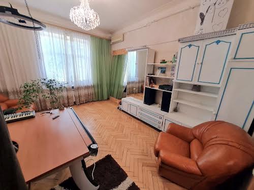 квартира по адресу Стратегическое шоссе (Науки), 35