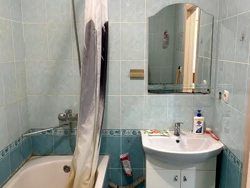квартира за адресою Середня вул., 24