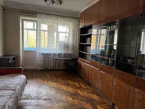 квартира за адресою Парамонова вул., 7