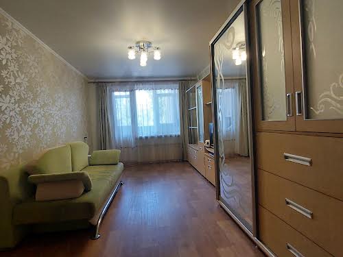 квартира за адресою Космонавтів вул., 146б