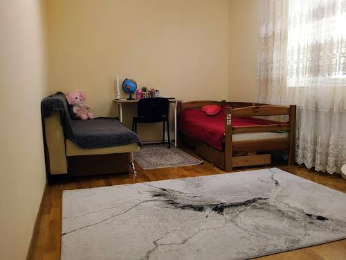 квартира за адресою Галицька вул., 64в