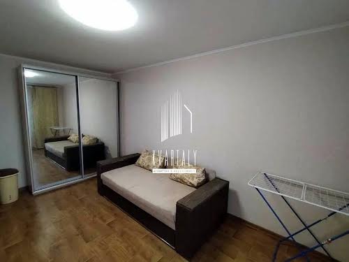 квартира за адресою Ревуцького вул., 54
