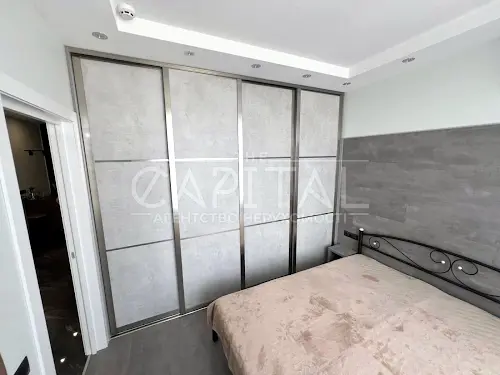 квартира за адресою Зарічна вул., 4
