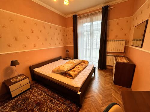 квартира за адресою Соломії Крушельницької вул., 23