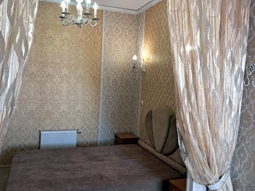 квартира за адресою Панаса Мирного вул., 1/2