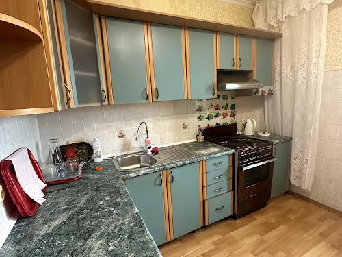 квартира за адресою Драгоманова вул., 31Б