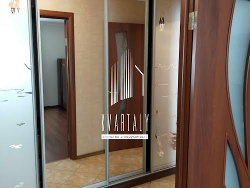 квартира по адресу Стратегічне шосе, 15