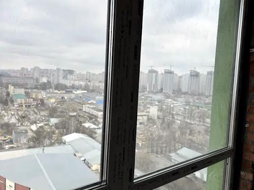 квартира за адресою Причальна вул., 12