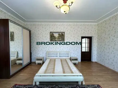 дом по адресу с. Богдановка, озерна, 1