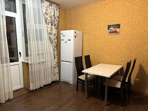 квартира за адресою Олени Пчілки вул., 2