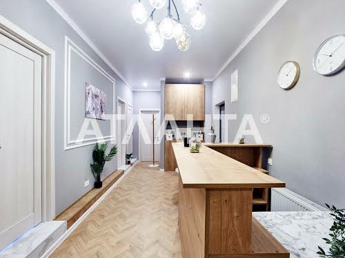 комерційна за адресою Педагогічна вул., 21