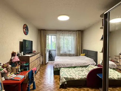 квартира за адресою Гідропаркова вул., 9