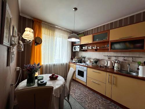 квартира за адресою Перемоги просп., 75