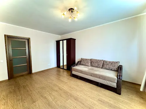 квартира за адресою Юрія Кондратюка вул., 7