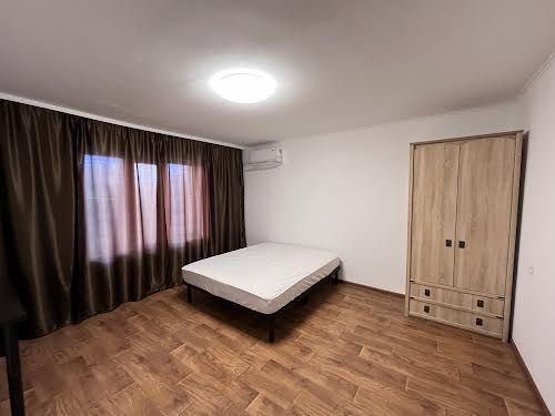 квартира по адресу Ревуцкого ул., 8
