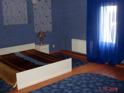 комерційна за адресою Дружбы, 80