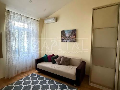 квартира за адресою Панаса Мирного вул., 8