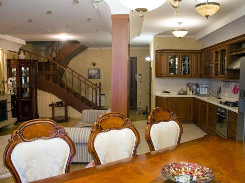 квартира за адресою Парусна вул. (Героїв Сталінграду), 3