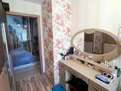 квартира за адресою вул. Прикордонна, 80