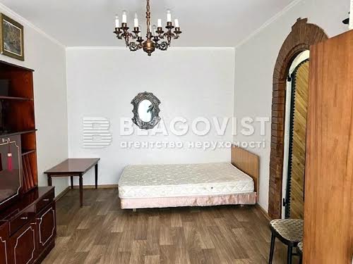 квартира за адресою Симиренка вул., 5