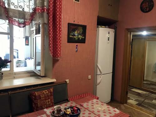 квартира за адресою вул Верхній Вал, 48/28А