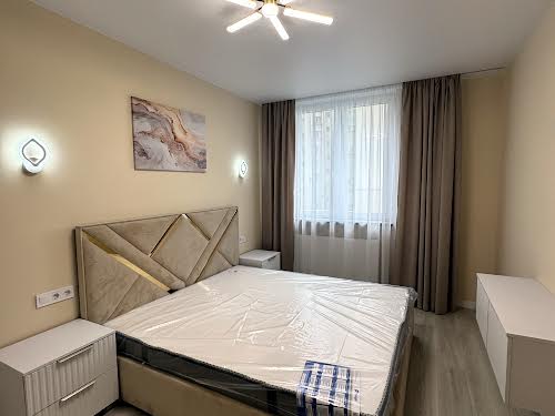 квартира за адресою Авраама Лінкольна вул., 6а