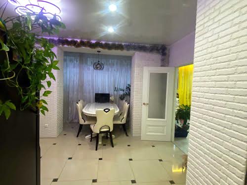 квартира за адресою Старицького вул., 20/2