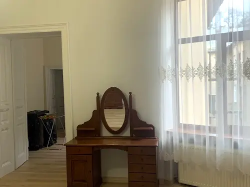 квартира за адресою Івана Франка вул., 63
