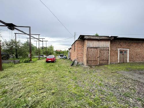 коммерческая по адресу Богдана Хмельницького, 9а