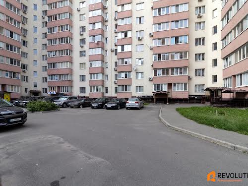 коммерческая по адресу Боголюбова, 8