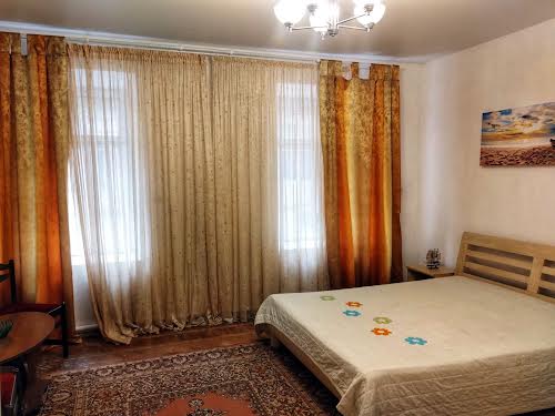 квартира за адресою Кінна вул., 13