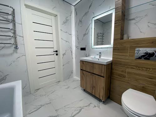 квартира по адресу Степана Бандеры ул., 77