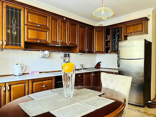 квартира за адресою В'ячеслава Чорновола вул., 20