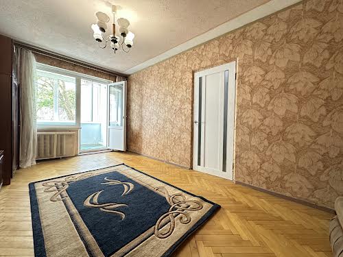 квартира за адресою Академіка Булаховського вул., 30а