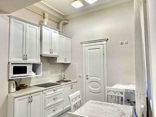 квартира за адресою Михайла Драгоманова вул., 4